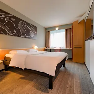 https://ibis-hamburg-alsterring.hamburg-hotels-de.com